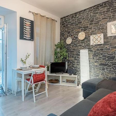 Modern Rustic Apartment In Graca Lissabon Exterior foto