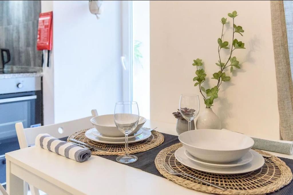 Modern Rustic Apartment In Graca Lissabon Exterior foto